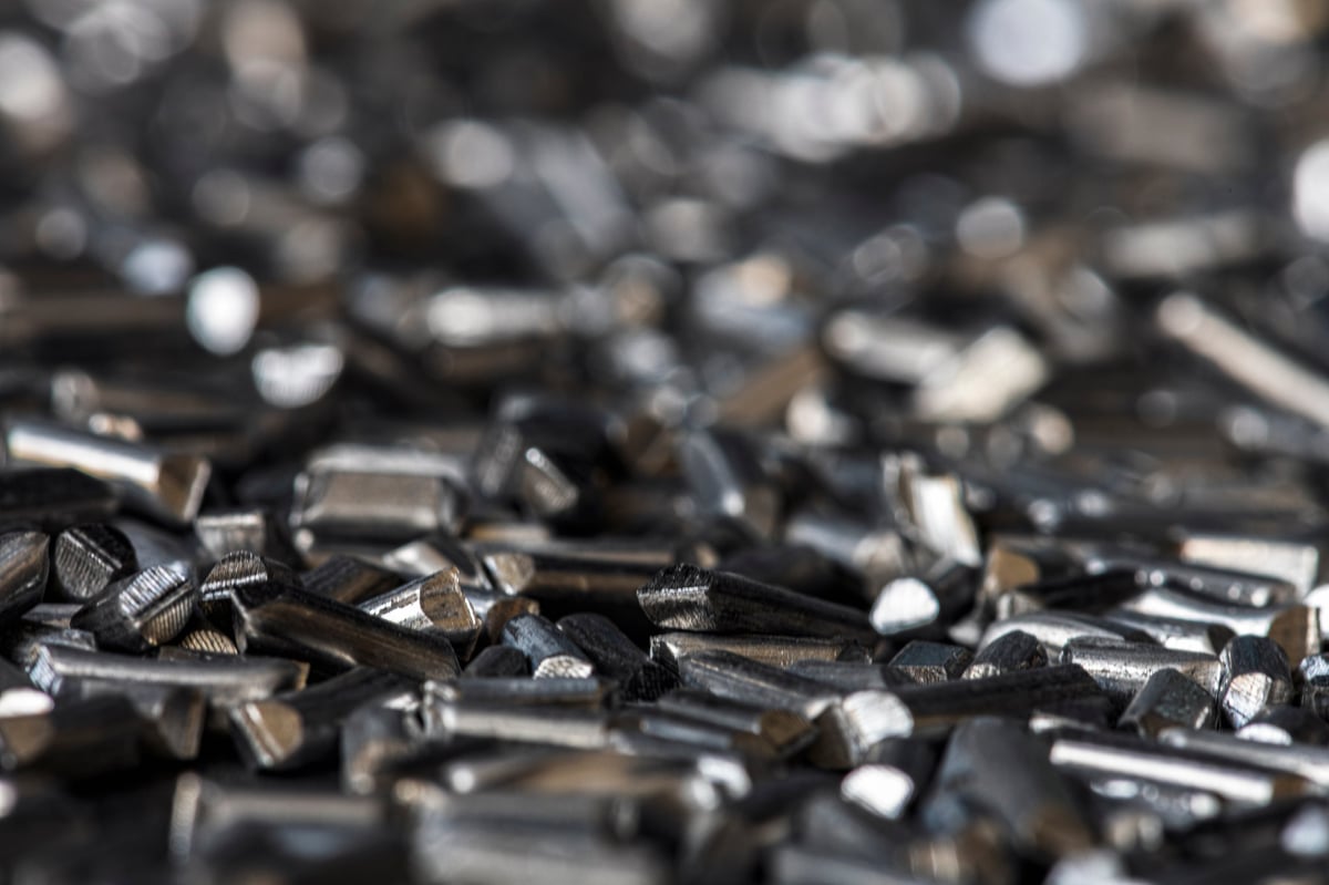 Aluminium wire granules prepared as raw material for non-ferrous metal recycling